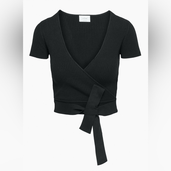 Aritzia all tied up top - Picture 4 of 5